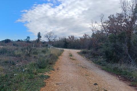 Istra, Peroj, 2 parcele kod Barbarige