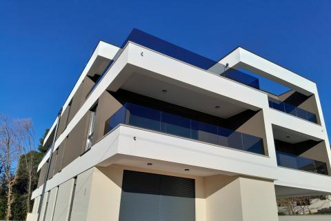 Istra,Pula,novi luksuzni stan trosobni na odličnoj lokaciji