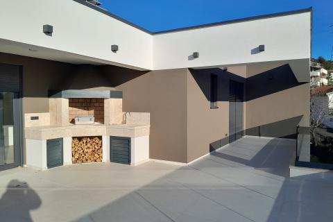 Istra,Pula,novi luksuzni stan trosobni na odličnoj lokaciji