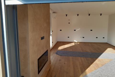 Istra,Pula,novi luksuzni stan trosobni na odličnoj lokaciji