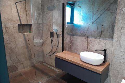 Istra,Pula,novi luksuzni stan trosobni na odličnoj lokaciji