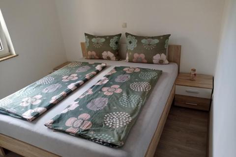 OTOK KRK-DOBRINJ samostojeća kuća sa dva stana i bazenom 