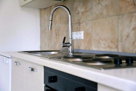 OTOK KRK-DOBRINJ samostojeća kuća sa dva stana i bazenom 