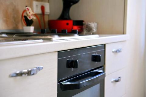 OTOK KRK-DOBRINJ samostojeća kuća sa dva stana i bazenom 