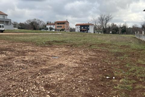 Bouwgrond Baderna, Poreč, 708m2