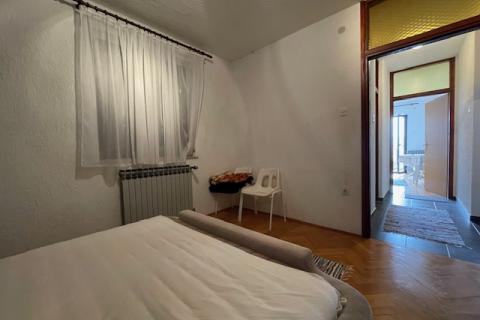 Novi Vinodolski,okolica,dvojna kuća,281 m2,90 m od mora!