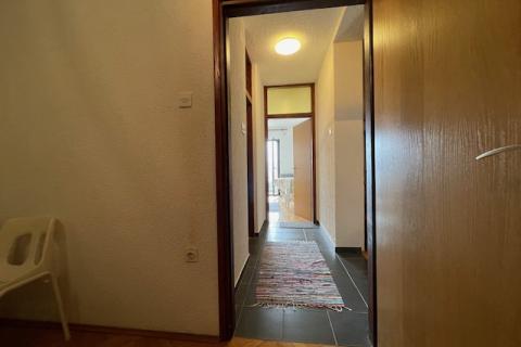 Novi Vinodolski,okolica,dvojna kuća,281 m2,90 m od mora!