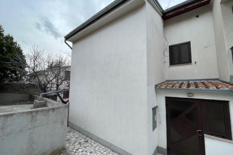 Novi Vinodolski,okolica,dvojna kuća,281 m2,90 m od mora!