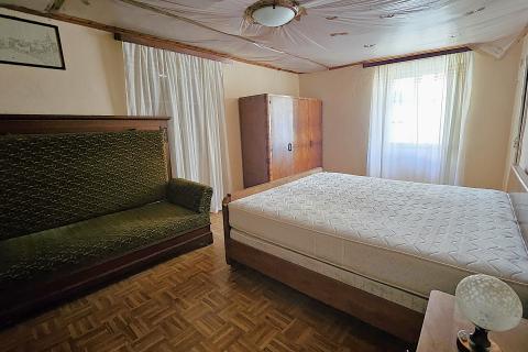 Istra, Buje, kuća u nizu