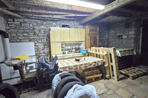 Istra, Buje, kuća u nizu