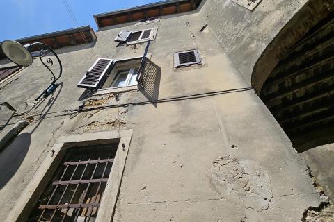 Istra, Buje, kuća u nizu