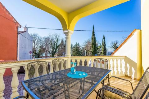 Crikvenica, Dramalj - Kuća sa bazenom i 3 parkinga, 200m2