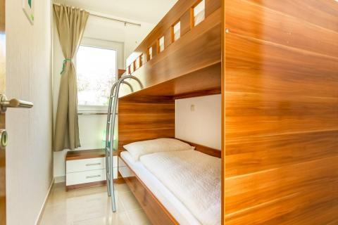 Crikvenica, Dramalj - Kuća sa bazenom i 4 parkinga, 250m2 