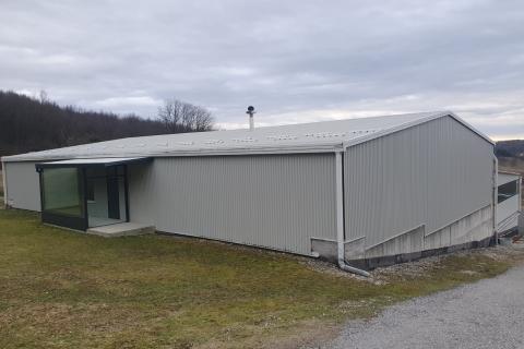 Zagreb - Dragonožec, INDUSTRIJSKA HALA 820m2 + kuća