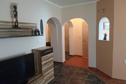 Zagreb - Dragonožec, INDUSTRIJSKA HALA 820m2 + kuća