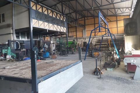 Zagreb - Dragonožec, INDUSTRIJSKA HALA 820m2 + kuća