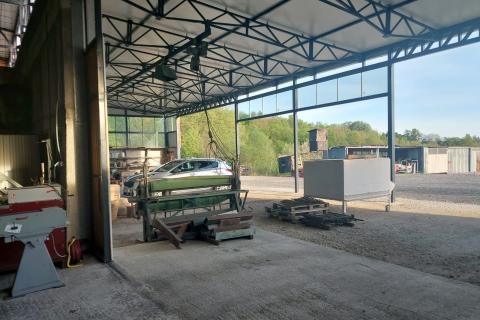 Zagreb - Dragonožec, INDUSTRIJSKA HALA 820m2 + kuća