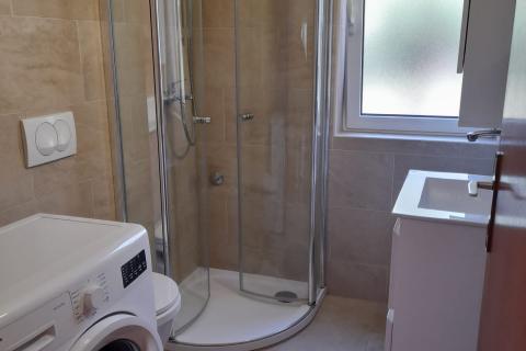 Istra, Fažana, kuća s bazenom 500 m od mora