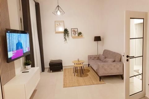 Istra, Tar-Kuća u nizu s dva parkirna mjesta