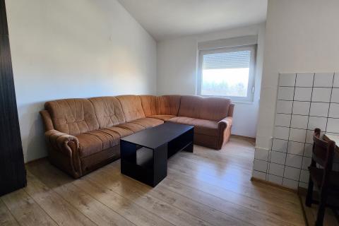 Daruvar, centar - dvosoban stan s balkonom