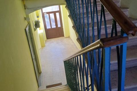 Istra,Pula-stan na 2. katu, potkrovlje