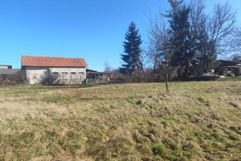 Duga resa, građevinsko zemljište 150 m od Mrežnice