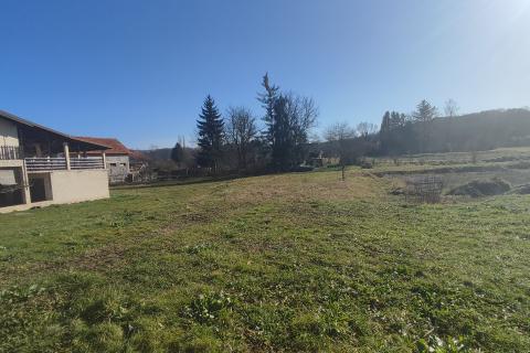 Duga resa, građevinsko zemljište 150 m od Mrežnice