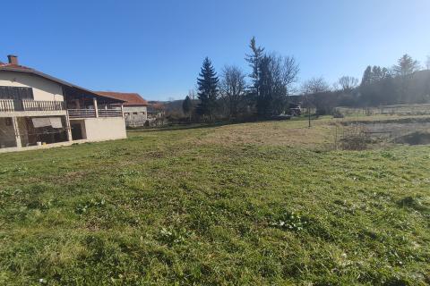 Duga resa, građevinsko zemljište 150 m od Mrežnice