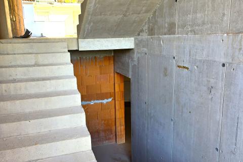 Истрия, Ровинь – Двухкомнатная квартира в новостройке в центре, парковка, кладовое помещение