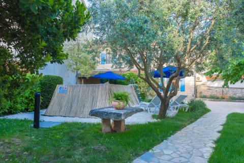 Istra,Pula okolica-uređena kamena kuća