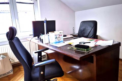 Attività commerciale Dugo Selo - Jug, Dugo Selo, 570m2