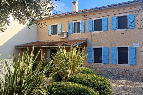 Istra,Pula okolica-uređena kamena kuća