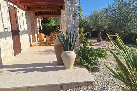 Poreč, okolica, lijepa autohtona vila s pogledom na more