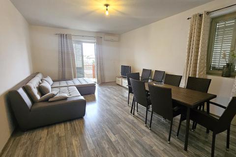 Istra, Umag centar, kuća s puno potencijala