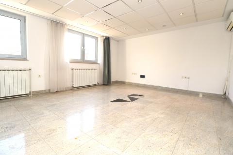 Zagreb, Malešnica, dvoetažni poslovni prostor, 135m2