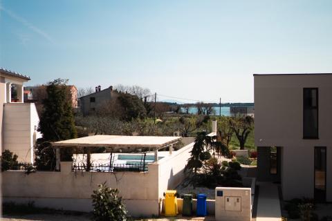 Istra, Pomer- nova kuća sa bazenom