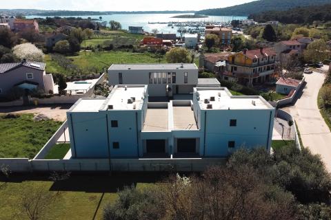 Istra, Pomer- nova kuća sa bazenom