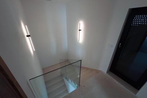 Istra,Pomer-moderna kuća s bazenom