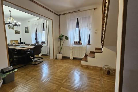 Hiša Brod na Kupi, Delnice, 252m2