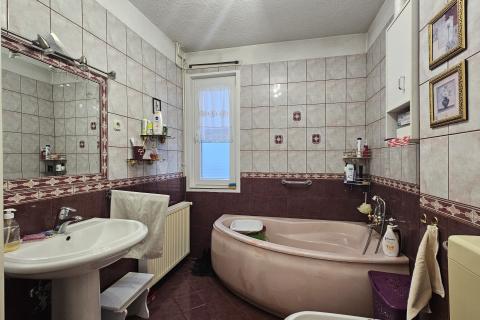 Дом Kupjak, Ravna Gora, 250m2