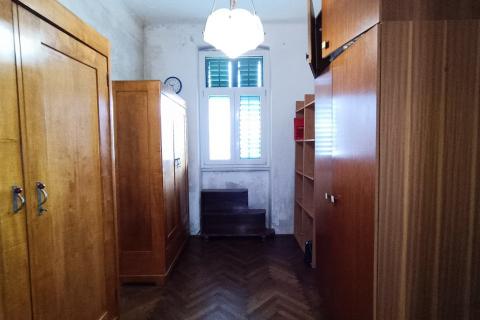 Rijeka, Krimeja - četverosobni stan s okućnicom - 1.kat