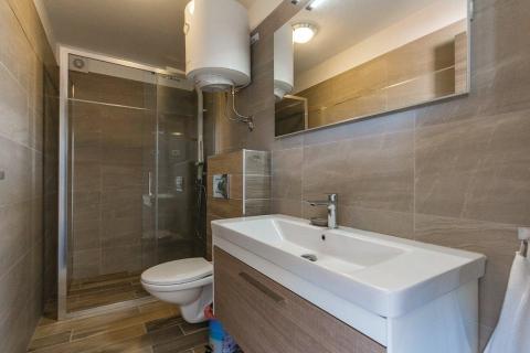 Istra,Šišan - moderna kuća sa četiri spavaće sobe