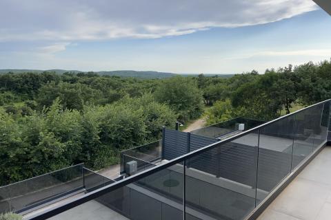 Istra,Svetvinčenat- moderna kuća sa bazenom u manjem mjestu