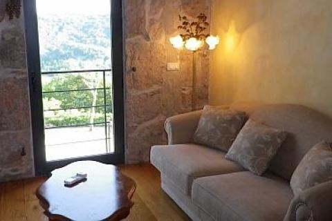 Istra, imanje s četiri kuće