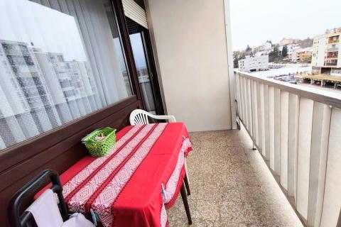 Karlovac, Grabrik - trosoban stan sa parkingom