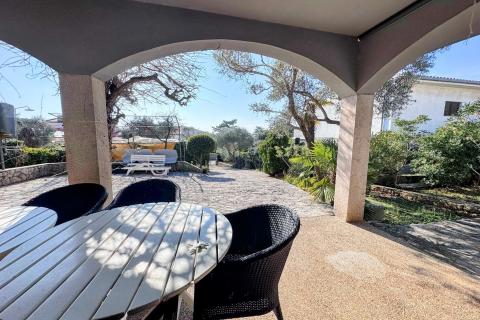 OTOK KRK-kuća 100 metara do plaže