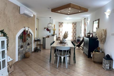 Lupoglav, Istra, kuća za odmor s bazenom