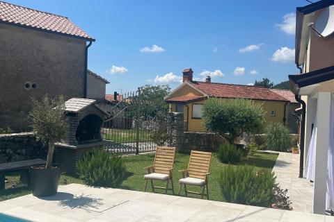 Lupoglav, Istra, kuća za odmor s bazenom