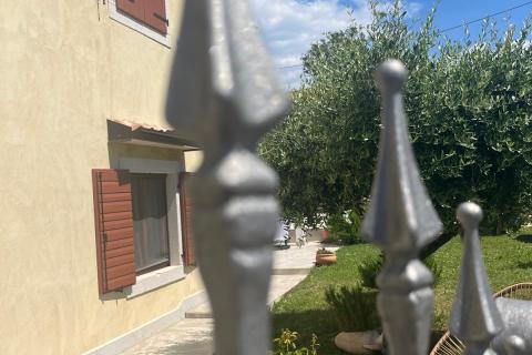 Lupoglav, Istra, kuća za odmor s bazenom