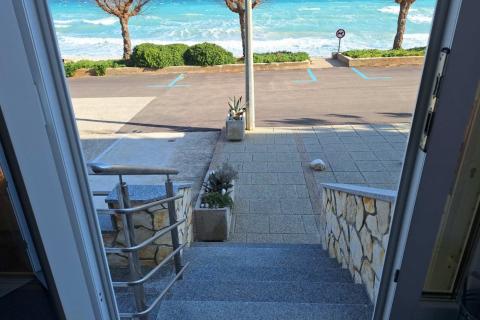 Baška - prekrasan stan na samom moru 54m2